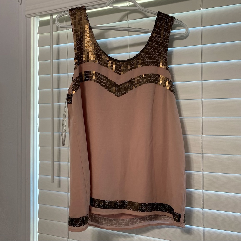 BKE boutique mauve and gold sequin top - Picture 2 of 7